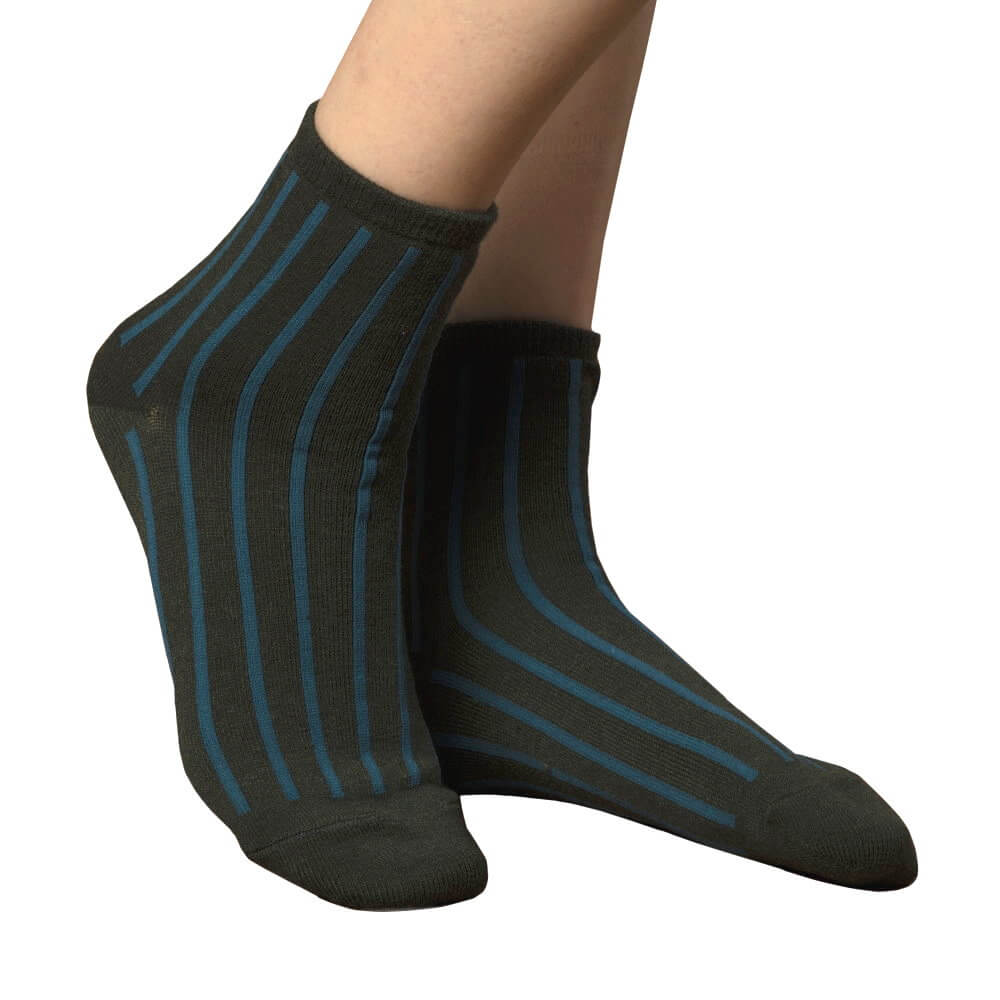 Women Wool Blends Ankle Socks-Vertical Stripe